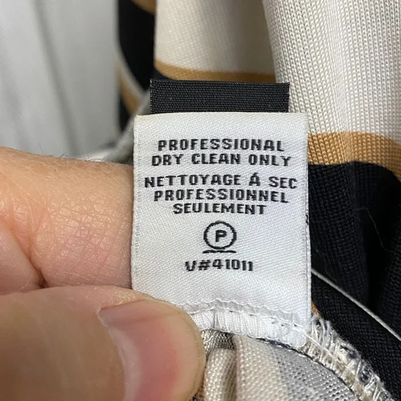 Diane Von Furstenberg Black and Cream Zebra “Bentley” 3/4 Sleeve 100% Silk Dress - Picture 8 of 16